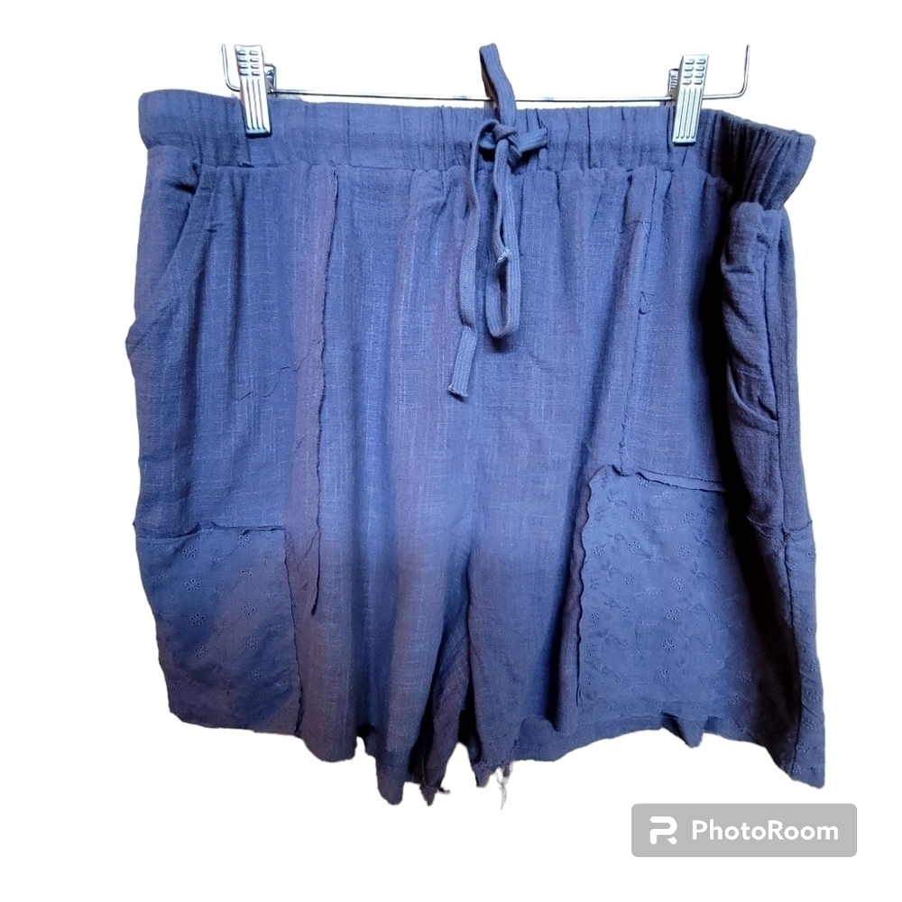 Gigio 100% Cotton 2XL Blue Embroidered Frayed Raw Hem Short Pockets